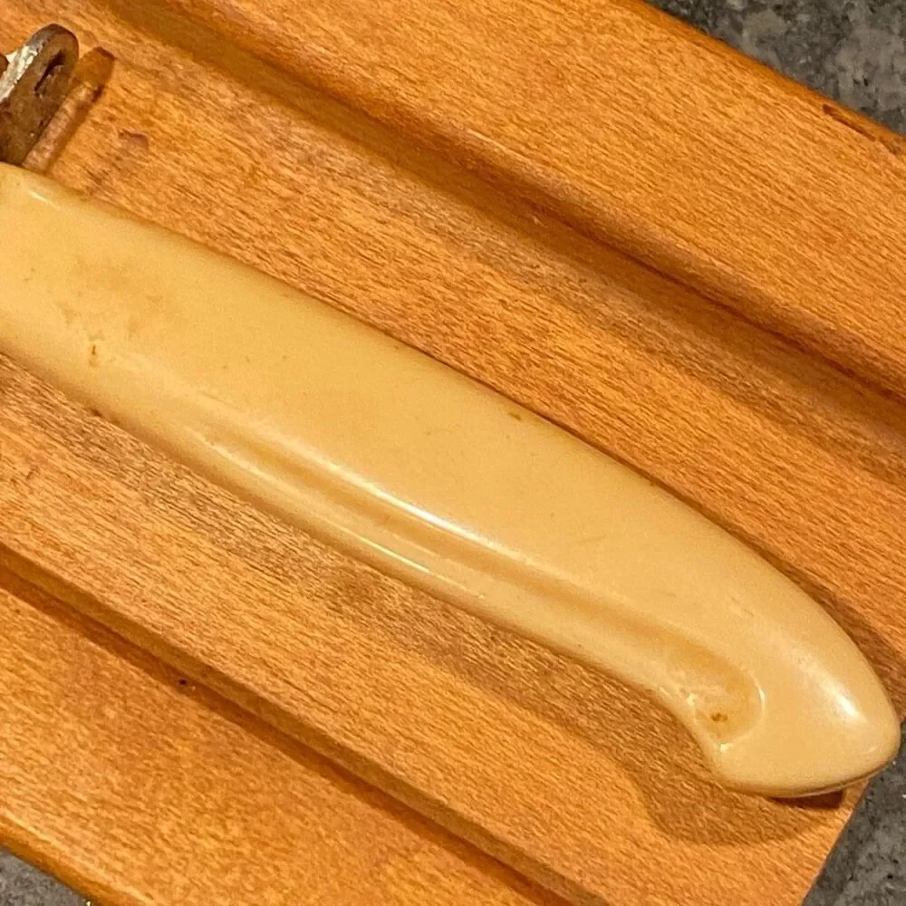 Camillus Host party knife